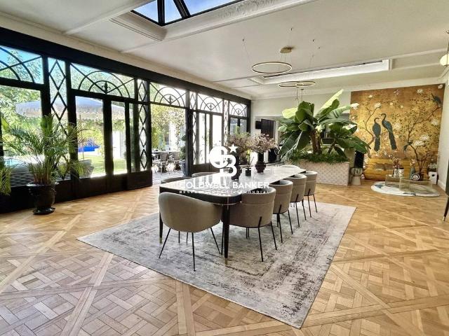 Maison de 9 chambres de luxe en vente à Six Fours les Plages, Provence Alpes Côte d'Azur