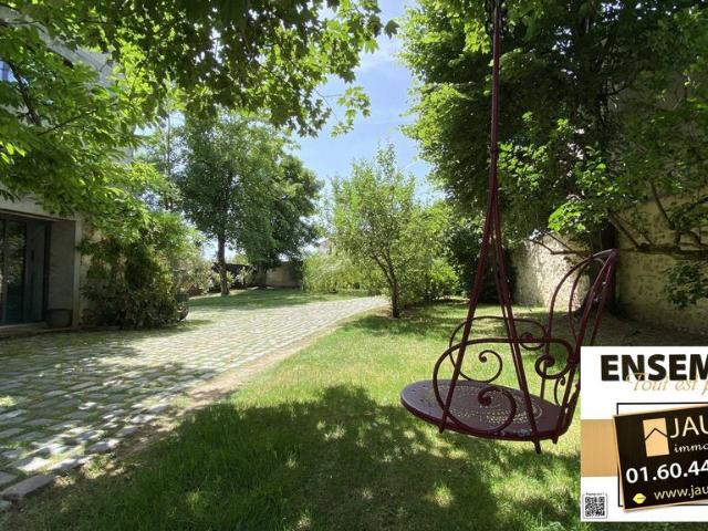 Maison de 9 pièces de luxe en vente à Meaux, Île de France