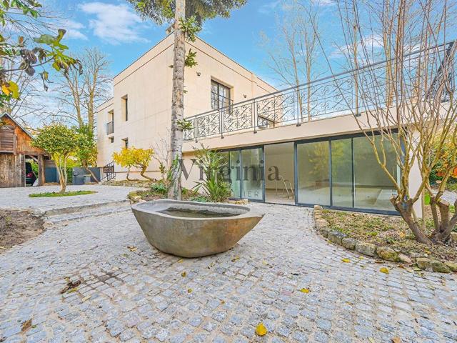 Maison de 9 pièces de luxe en vente à Nogent sur Marne, Île de France
