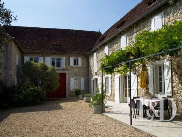 Maison de 9 pièces de luxe en vente à Orthez, Nouvelle Aquitaine