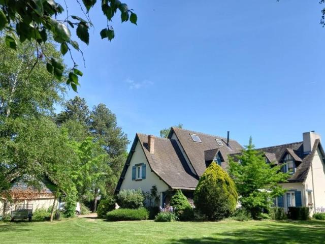 Maison de 9 pièces de luxe en vente à Saint Pierre en Auge, Normandie