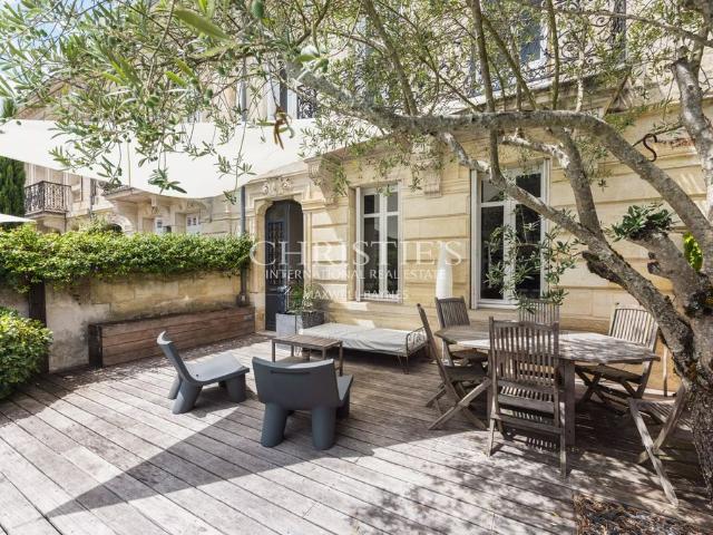 Maison de 9 pièces de luxe en vente à Bordeaux, Nouvelle Aquitaine