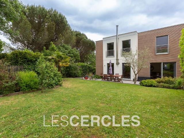 Maison de 9 pièces de luxe en vente à Chatou, France