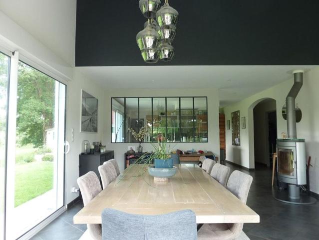 Maison de 9 pièces de luxe en vente à Cholet, France