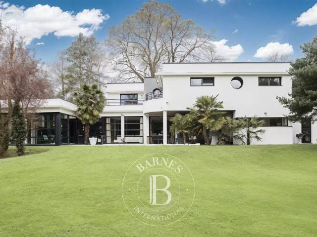Maison de 9 pièces de luxe en vente à Croix, Hauts de France