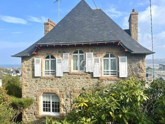 Maison de 9 pièces de luxe en vente à Perros Guirec, Bretagne