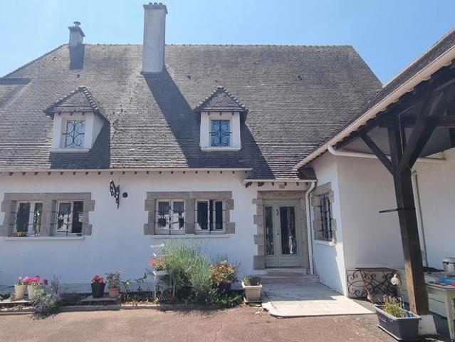 Maison de 9 pièces de luxe en vente à Provins, France
