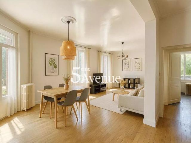 Maison de 9 pièces de luxe en vente à Sucy en Brie, France