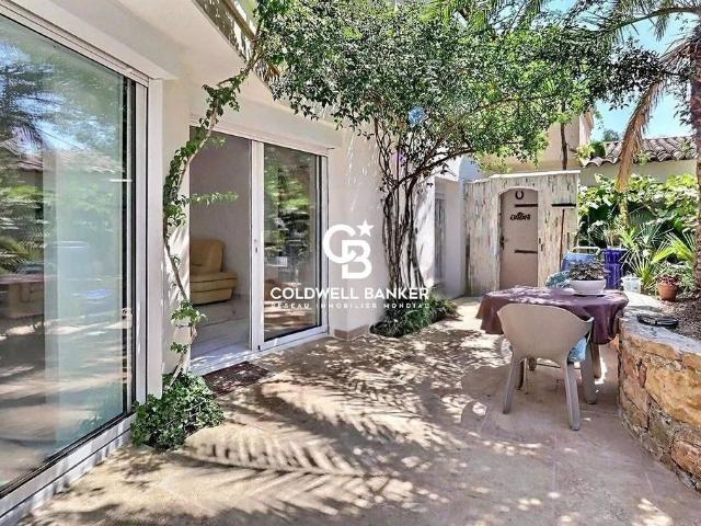 Maison de 9 pièces de luxe en vente à Sainte Maxime, France