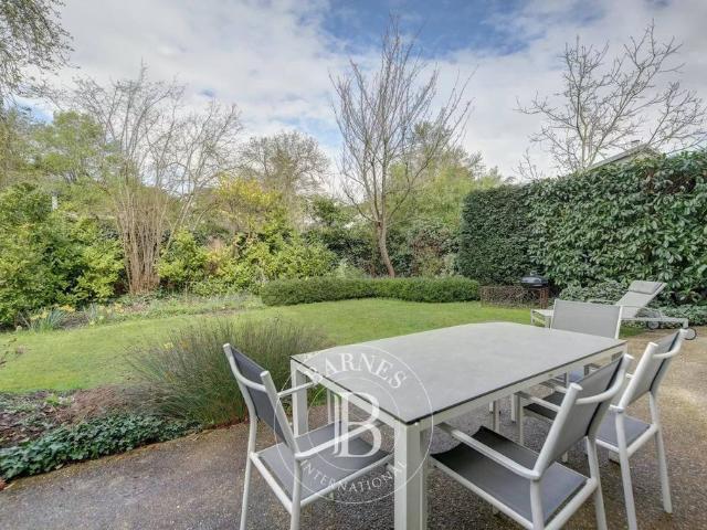Maison de 9 pièces de luxe en vente à Versailles, Île de France