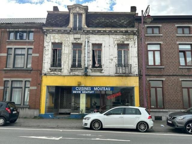 Maison de commerce et d'habitation
