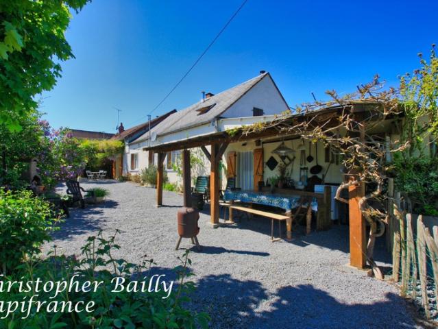 Maison de campagne, 3 chambres, sur un terrain de 4450 m²