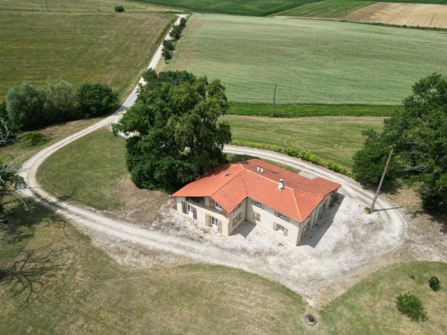 Maison de Campagne avec Gîte à terminer 266m² Barcugnan