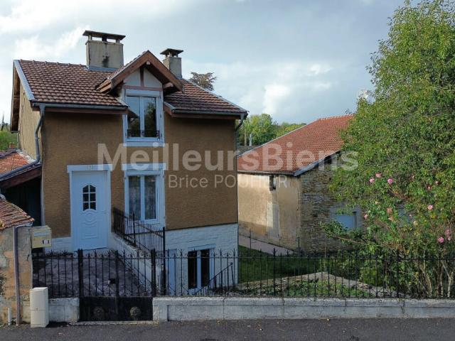 Maison de campagne avec grange