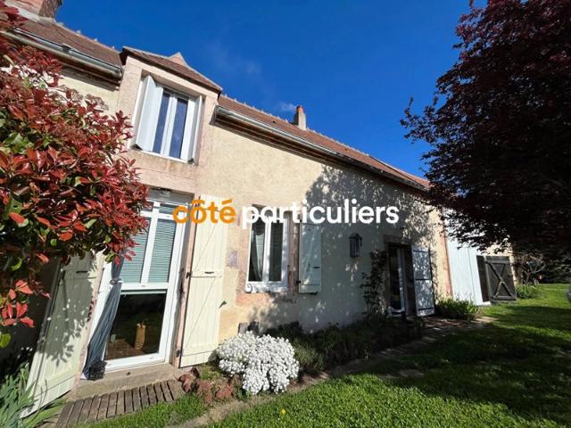 Maison de campagne avec grange sur 570 m² de terrain