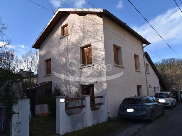 Maison de campagne avec grand terrain
