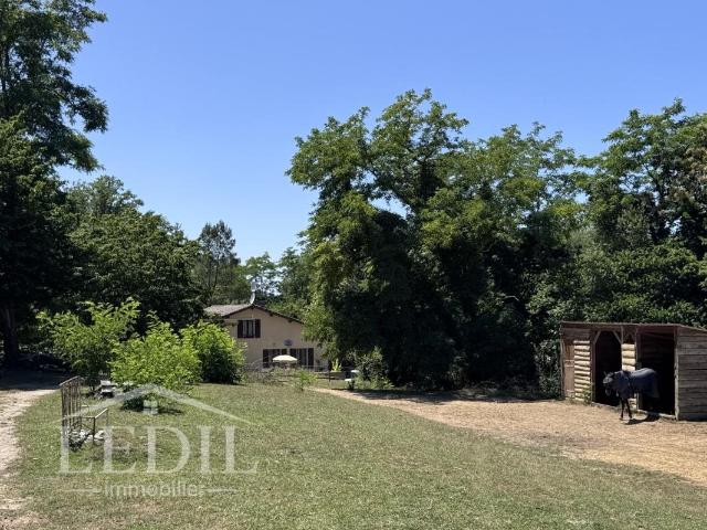 Maison de campagne avec installation équestre 170m² Eauze
