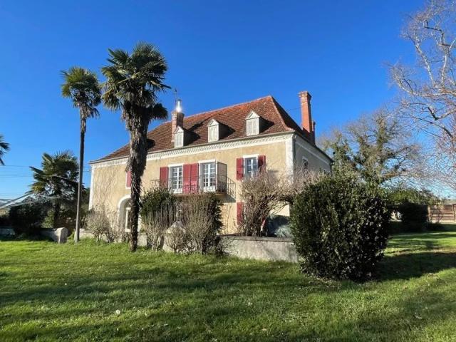 Maison de Campagne dans son écrin de verdure