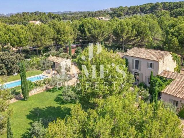 Maison de campagne de luxe de 5 pièces en vente Maussane, Provence Alpes Côte d'Azur