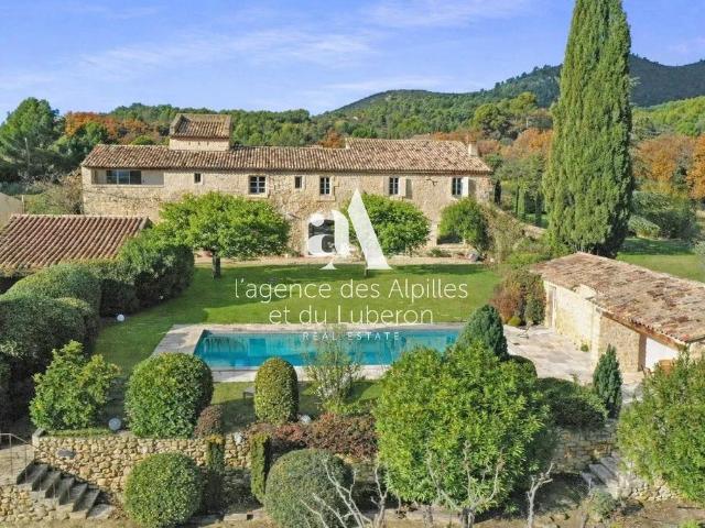Maison de campagne de luxe de 7 chambres en vente Lourmarin, France