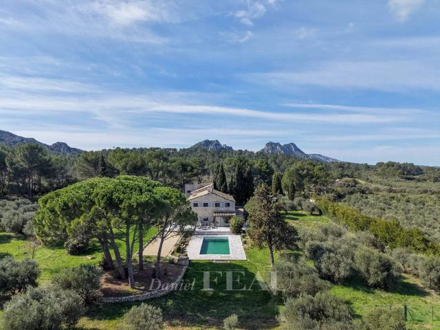 Maison de campagne de luxe de 7 pièces en vente Eygalières, France