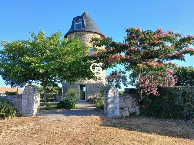 Maison de campagne de luxe de 9 pièces en vente Les Sables d'Olonne, France