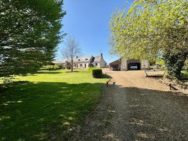 Maison de campagne de luxe de 12 pièces en vente Angers, Pays de la Loire