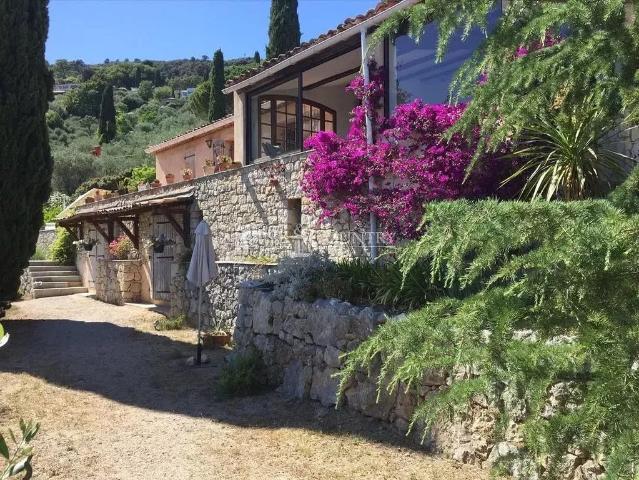 Maison de campagne exclusive de 216 m2 en vente Spéracèdes, Provence Alpes Côte d'Azur