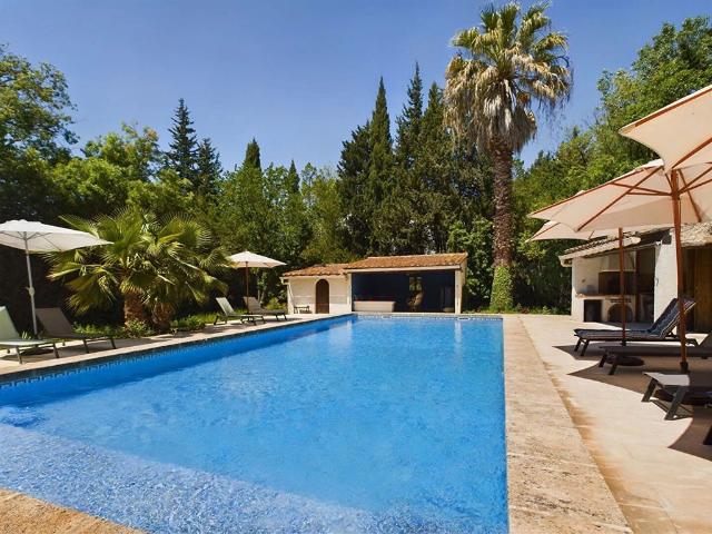 Maison de campagne de luxe de 230 m2 en location Mouriès, France