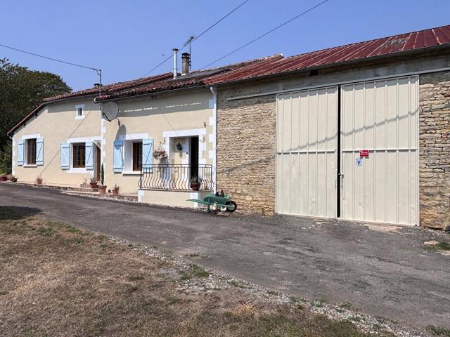 Maison de Campagne, Dépendances, Terrain et Potentiel de Gît. 107m² Chatain