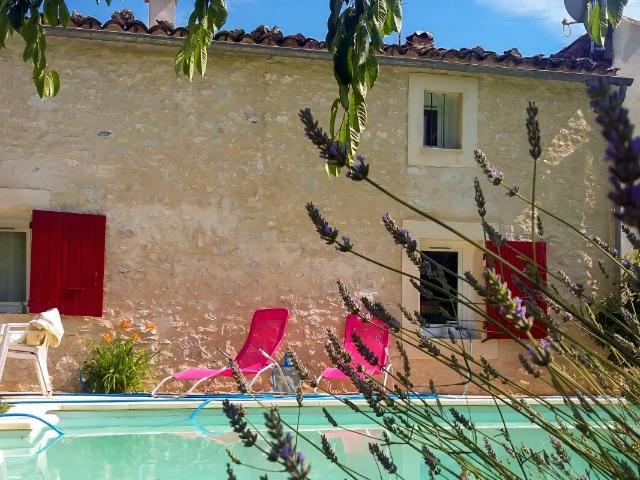 Maison de campagne mitoyenne en pays de Forcalquier