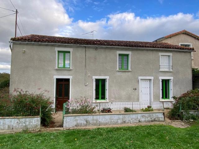 Maison de campagne et dépendances à LE TALLUD