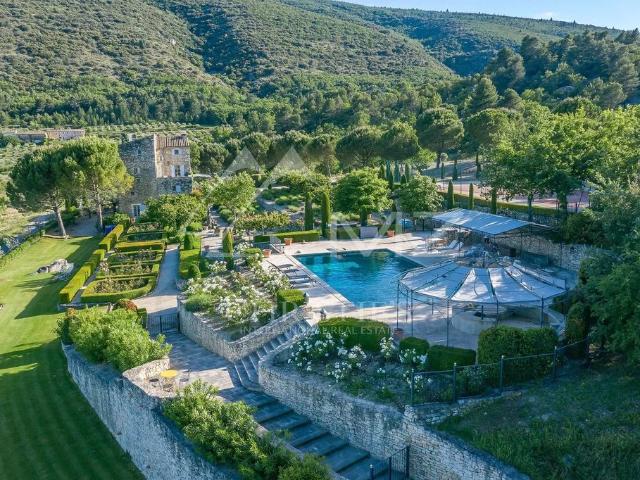 Maison de campagne de luxe de 7 pièces en location Bonnieux, France