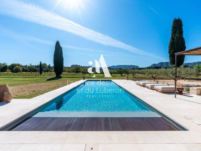 Maison de campagne exclusive de 400 m2 en location Eygalières, Provence Alpes Côte d'Azur