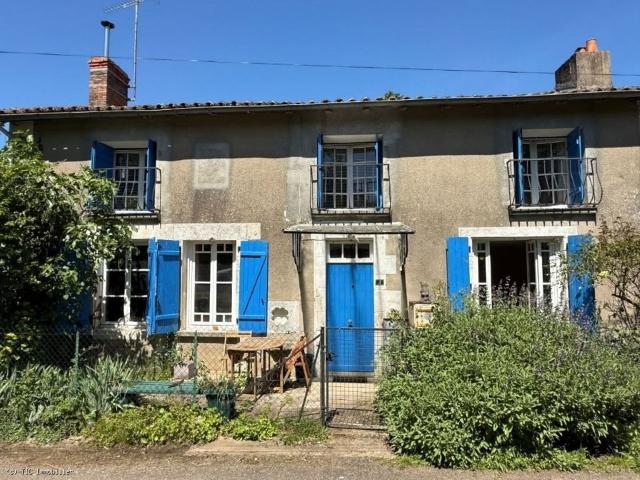 Maison de Campagne Située Au Calme. 3 Chambres et Sur 1701m² 110m² Moutardon