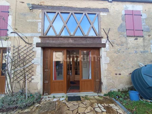 Maison de campagne sur 1,3 hectares de terrain