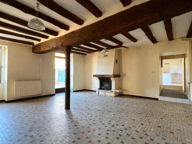 Maison de campagne proche Dangé Saint Romain