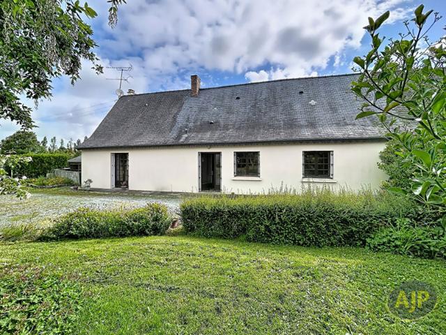 Maison en pierre Rougé 4 pièce s