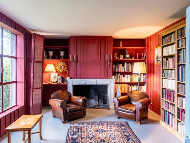 Maison de campagne réinventée avec vue imprenable sur la Val. 175m² Beaumont sur Dême