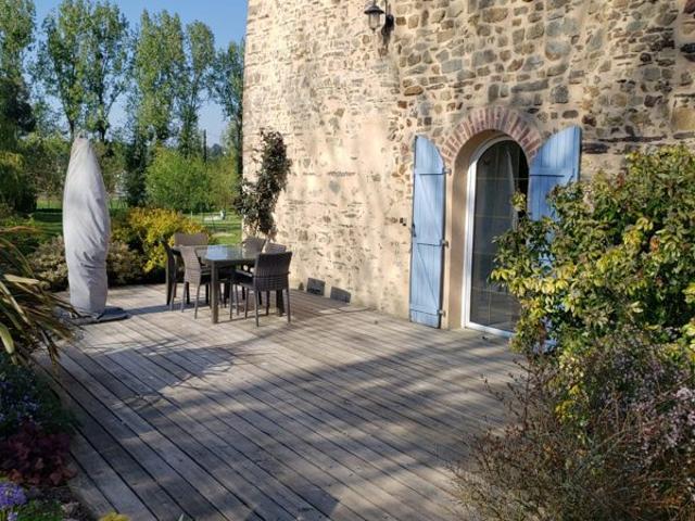 Maison de carctère en pierre à GUIGNEN