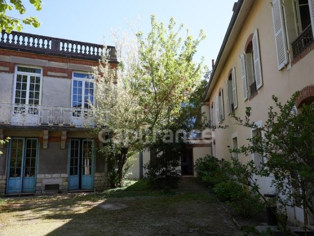 Maison de caractère au cœur de Chalon sur Saône 71