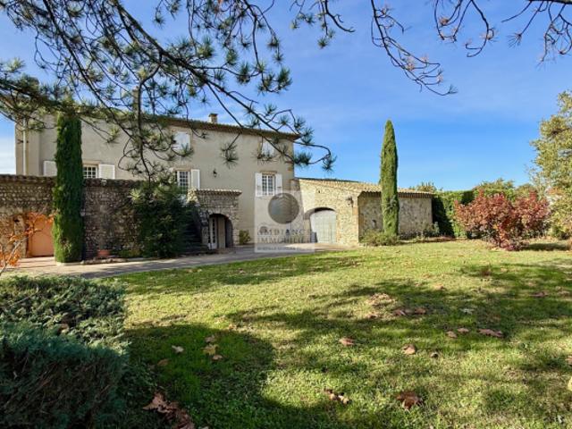 Maison de caractère au coeur du village