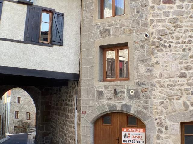 Maison de caractère au coeur des fortifications de Saint Pal de