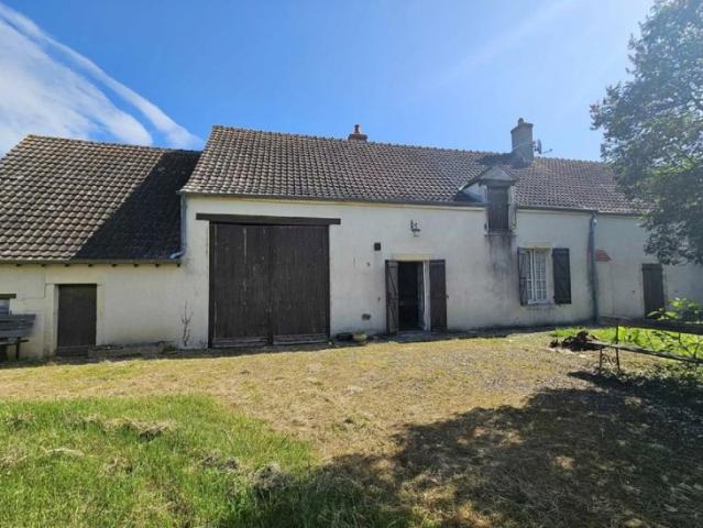 Maison de caractère avec grange à Bussy