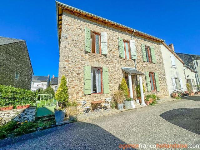 Maison de caractère avec grange et terrain 152m² La Croisille sur Briance