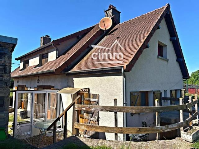 Maison de caractère avec dépendance – Vic sous Thil 149 000€