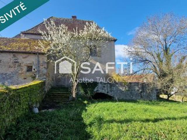 Maison de caractère avec fort potentiel – Le Rousset Marizy 71220