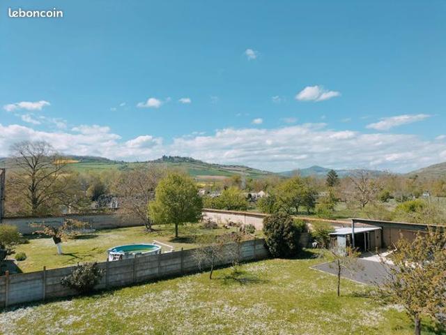 Maison de caractère avec fort potentiel – Saint Germain Lembron, à proximité d’Issoire
