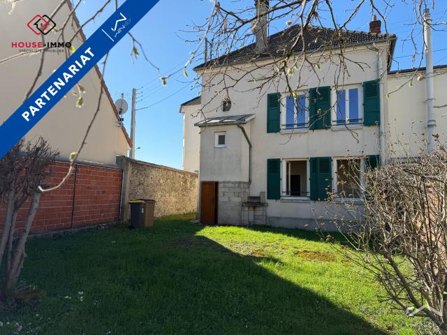Maison de caractère avec jardin à Limay