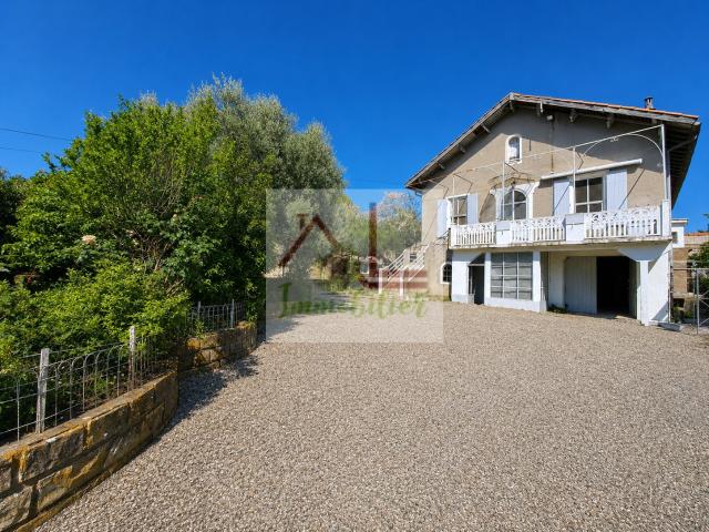 Maison de caractère avec jardin